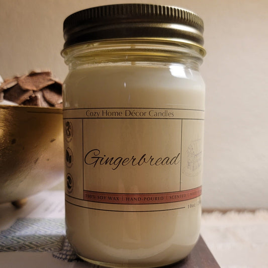 10 oz Gingerbread Candle image