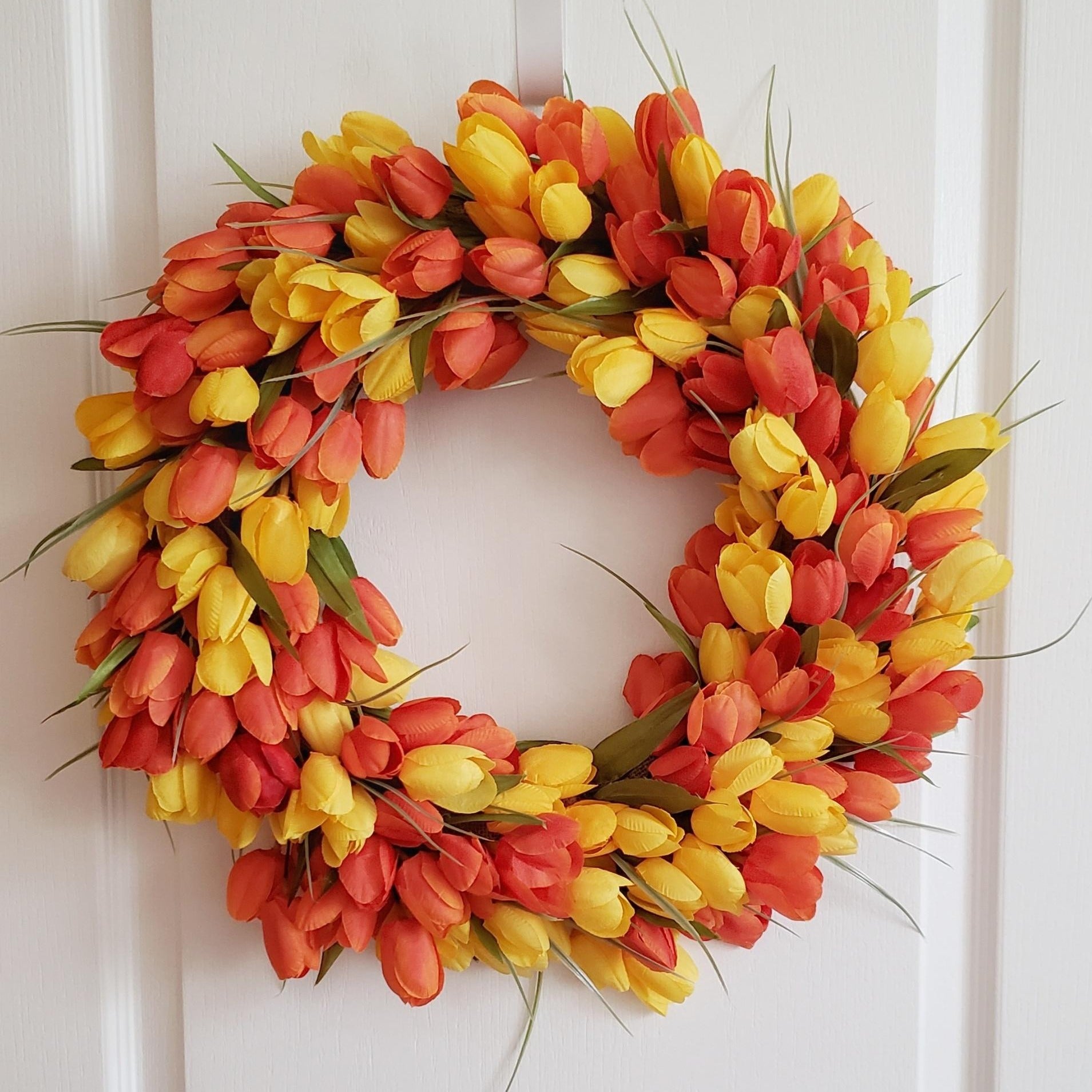 Product image for the 14 inch Fall Tulip Wreath